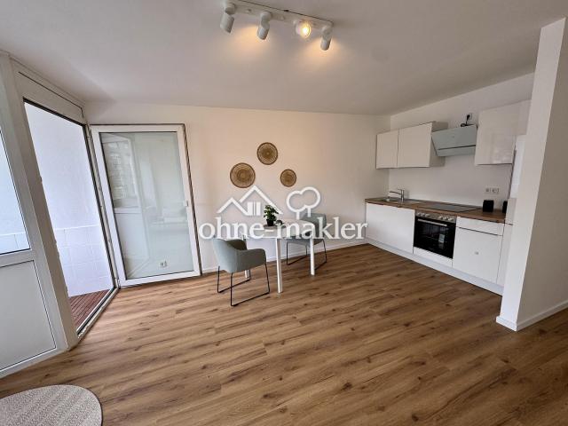 Modernisierte 2 Zimmer Wohnung in Köln Mülheim mit Küche