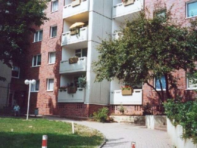 Modernisierte 2 Zimmer Wohnung in ruhiger, grüner Lage!