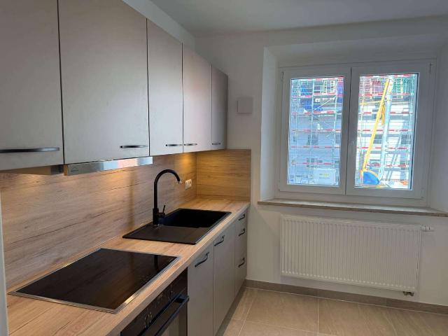 Modernisierte 2 Zimmer Wohnung mit Balkon ab sofort in Erlangen