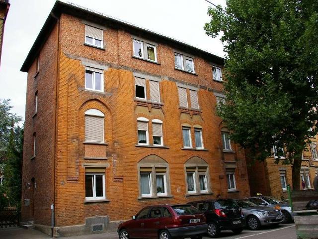 Modernisierte 2 Zimmer Wohnung mit Balkon in Stuttgart Ost