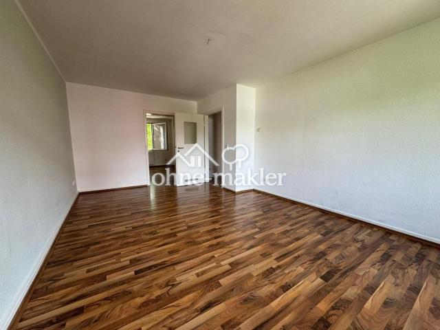 Modernisierte 2 Zimmer Wohnung mit Einbauküche!