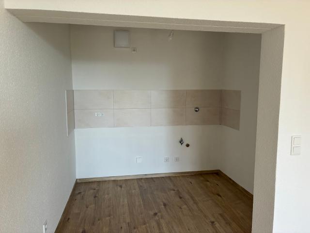 Modernisierte 2 Zimmerwohnung mit Balkon und Weitblick