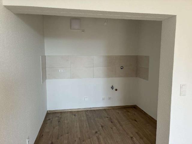 Modernisierte 2 Zimmerwohnung mit Balkon und Weitblick