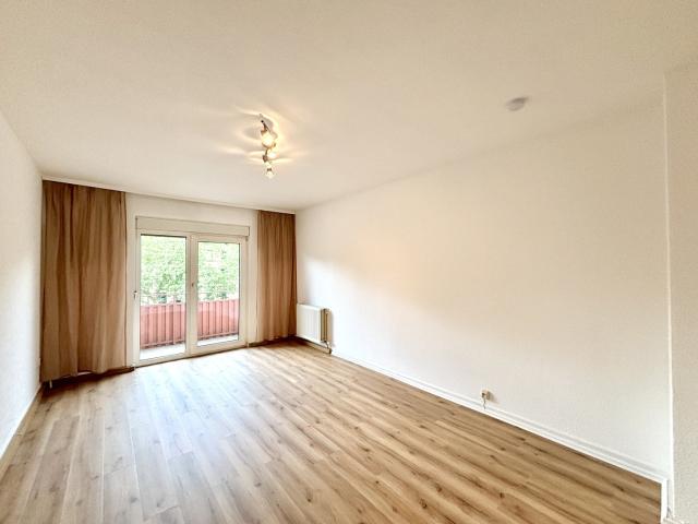 Modernisierte 2 ZKB mit Balkon & Einzelgarage nahe KIT – Karlsruhe Oststadt ab sofort