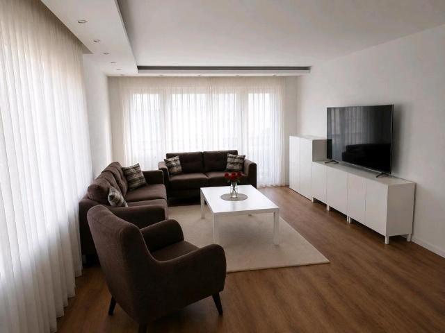 Modernisierte 3,5 Zi Eigentumswohnung mit Balkon und Stellplatz