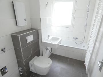 Modernisierte 3 Zi. Whg. mit Balkon in angrenzender Nähe zu E Haarzopf!