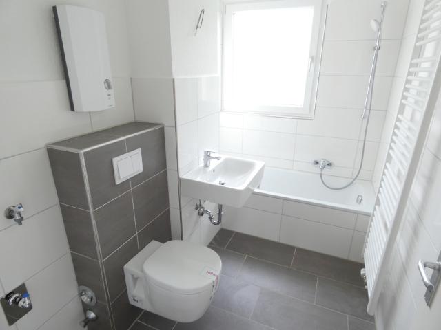 Modernisierte 3 Zi. Whg. mit Balkon in angrenzender Nähe zu E Haarzopf!