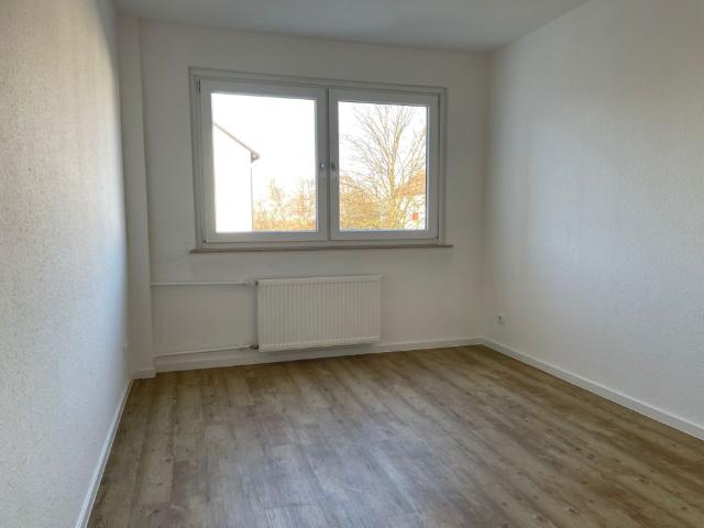 Modernisierte 3 Zi. Whg. mit Balkon in angrenzender Nähe zu E Haarzopf!