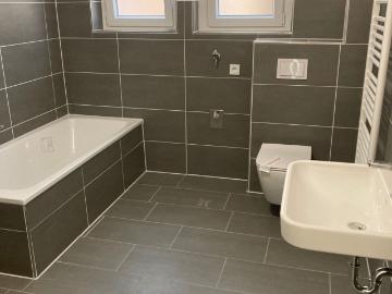 Modernisierte 3 Zi Whg mit Balkon und Loggia in ruhiger, zentraler Lage von Essen Frohnhausen