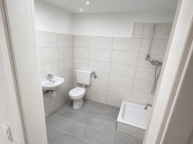 Modernisierte 3 Zimmer Wohnung in DU Beeck