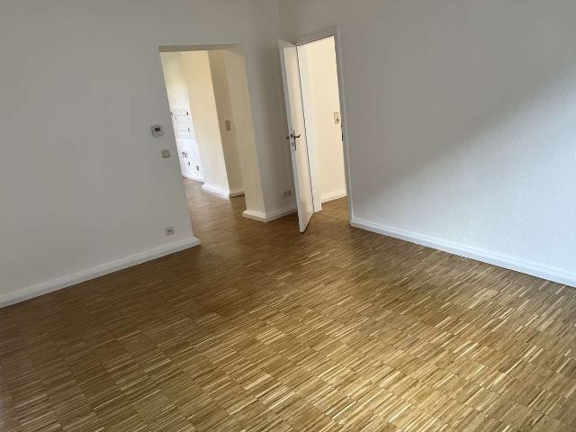 Modernisierte 3 Zimmer Wohnung in Kassel Bettenhausen 3 Min. vom Leipziger Platz