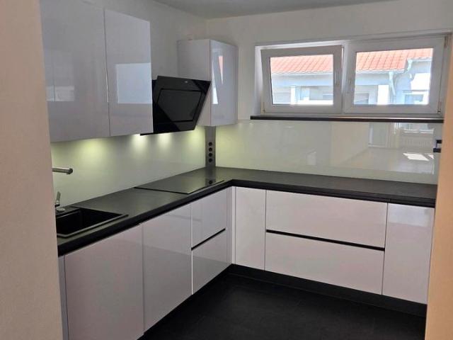 Modernisierte 3 Zimmer Wohnung in zentraler Lage in Mainz Kastel
