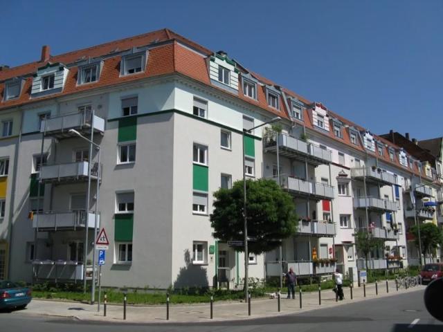 modernisierte 3 Zimmer Wohnung mit Balkon