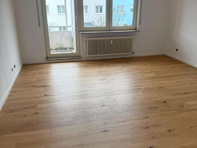 Modernisierte 3 Zimmer Wohnung mit Balkon ab 01.10.2026