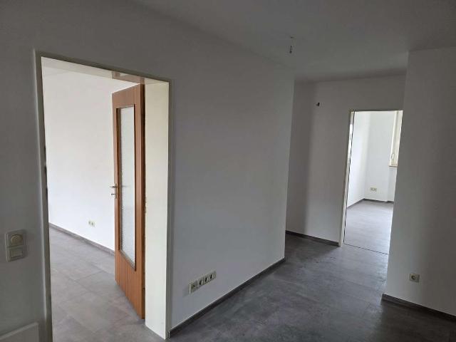 Modernisierte 3 Zimmer Wohnung mit Balkon, Aufzug, Innenpool & Weitblick in Stein – provisionsfrei!