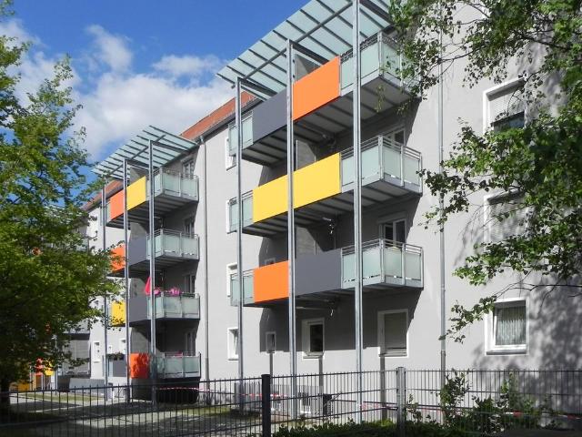 modernisierte 3 Zimmer Wohnung mit Balkon im 1. Stock