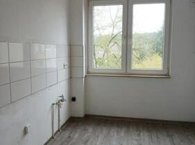 Modernisierte 3 Zimmer Wohnung mit Balkon in Bielefeld Sennestadt!
