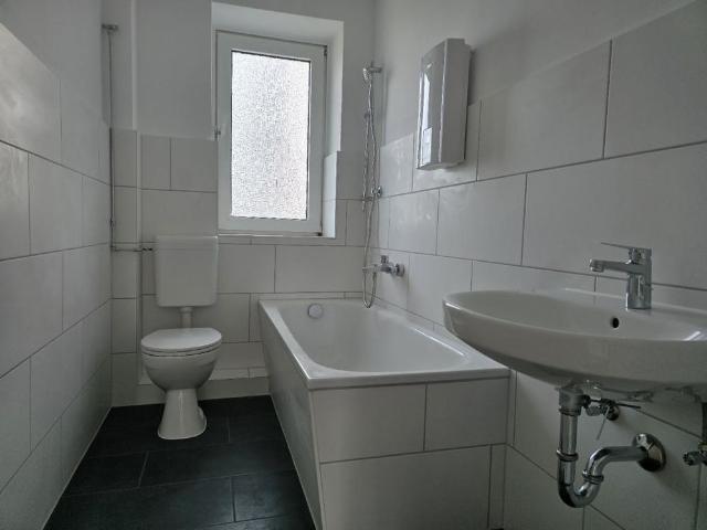 Modernisierte 3 Zimmer Wohnung mit ca. 71,46m² Wohnfläche und Loggia