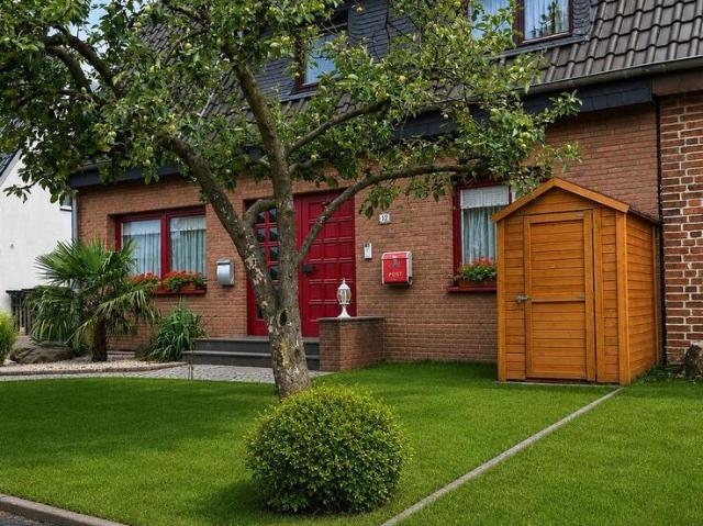 Modernisierte 3 Zimmer Wohnung mit Loggia