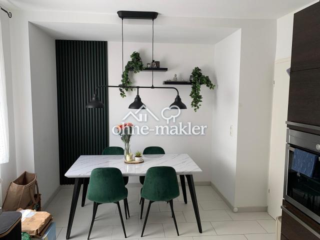 Modernisierte 3 Zimmer Wohnung mit Terrasse & Stellplatz