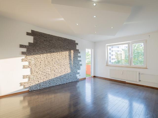 Modernisierte 3 Zimmer Wohnung mit Westbalkon und Aufzug in Wolfsburg
