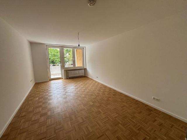 modernisierte 3 Zimmer Wohnung mit zwei Balkonen in ruhiger Lage