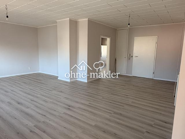 Modernisierte 4,5 Zimmer Wohnung 126,5 m² mit Balkon in Römerberg Mechtersheim