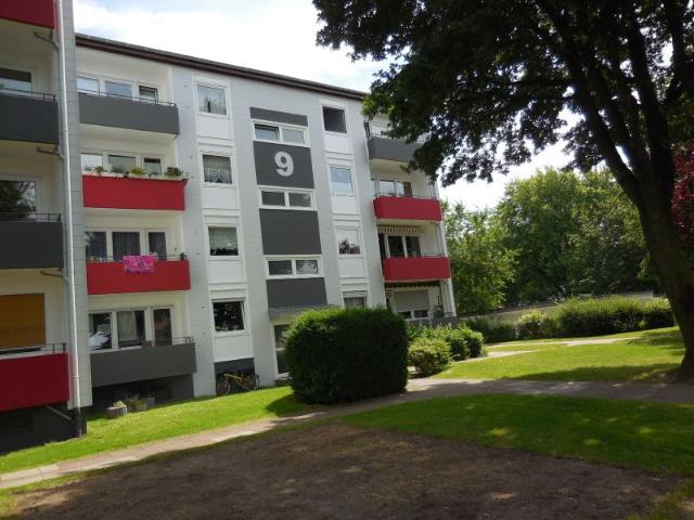 Modernisierte 4 Zi. Wohnung mit Balkon!