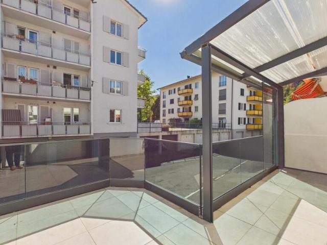 Modernisiertes 4.5 Zimmer Reihenhaus mit viel Platz auf vier Etagen