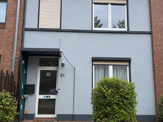 Modernisiertes 5 Zimmer Reihenmittelhaus in Bremen Hastedt mit Garten, Terrasse & 2 Bädern