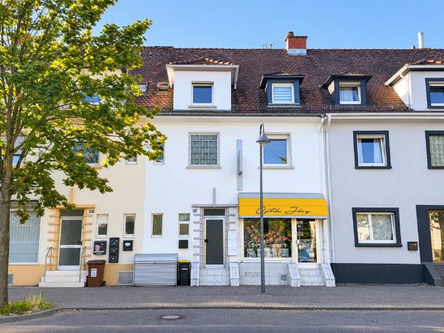 Modernisiertes Wohn und Geschäftshaus – vollvermietet, gepflegt und laufend instand gehalten