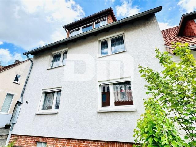 Modernisiertes Zweifamilienhaus mit Maisonettebereich in Panorama Traumlage + Garage Terrasse