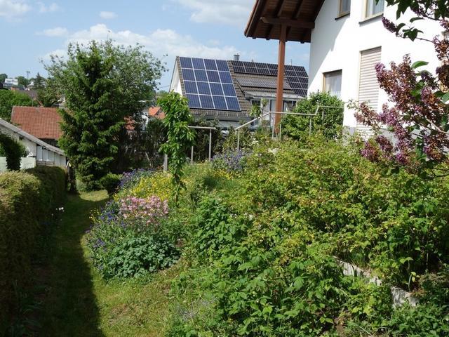 Modernisiertes Zweifamilienhaus mit neuem Anbau