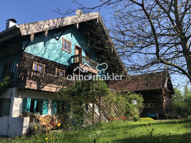 Modernisiertes Bauernhaus mit vielen Möglichkeiten in großem Grundstück