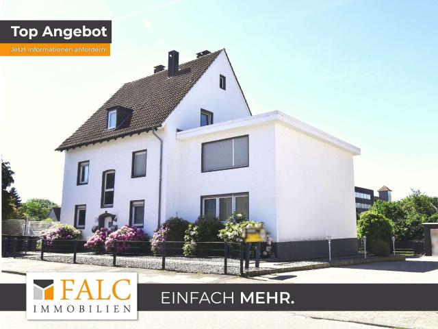 Reserviert! Modernisiertes Dreifamilienhaus mit großem Grundstück und Wintergarten
