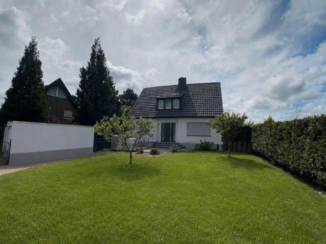 Modernisiertes Einfamilienhaus in Moers Schwafheim