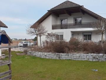 Modernisiertes Einfamilienhaus in Ried in der Riedmark – zwei Terrassen, ausbaufähiges Dachgeschoss, großer Garten und eigenständigem Geräteschuppen