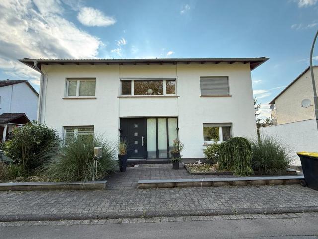 Modernisiertes Einfamilienhaus mit besonderem Charme
