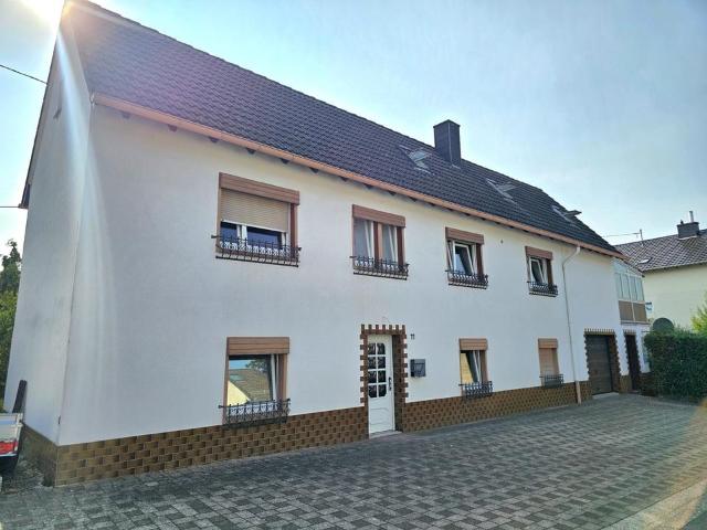 Modernisiertes Einfamilienhaus mit Einliegerwohnung