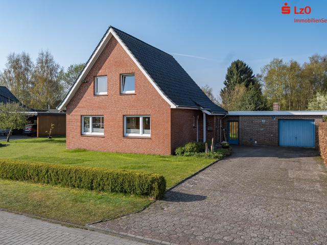 Modernisiertes Einfamilienhaus mit Garage in Augustfehn II
