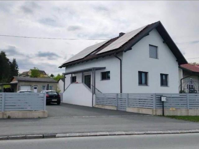 Modernisiertes Einfamilienhaus mit Garten, Garage, Kohfidisch