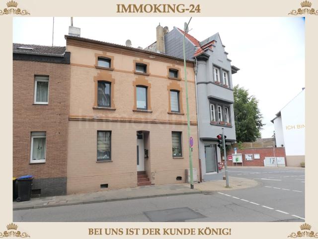 MODERNISIERTES EINFAMILIENHAUS + ÜBERDACHTE TERRASSE IN GUTER LAGE!