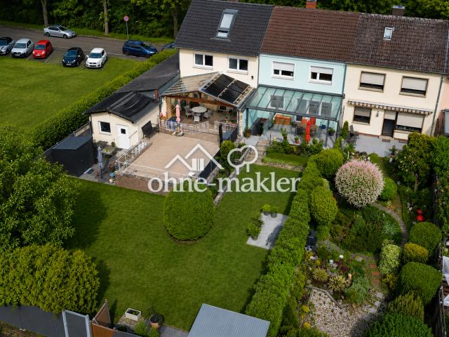 Modernisiertes Familienhaus mit Sonnengarten, Garage & Ausbaureserve