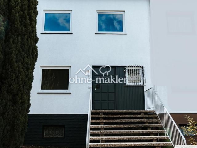 Modernisiertes Reihenendhaus mit Garten & Stellplätzen
