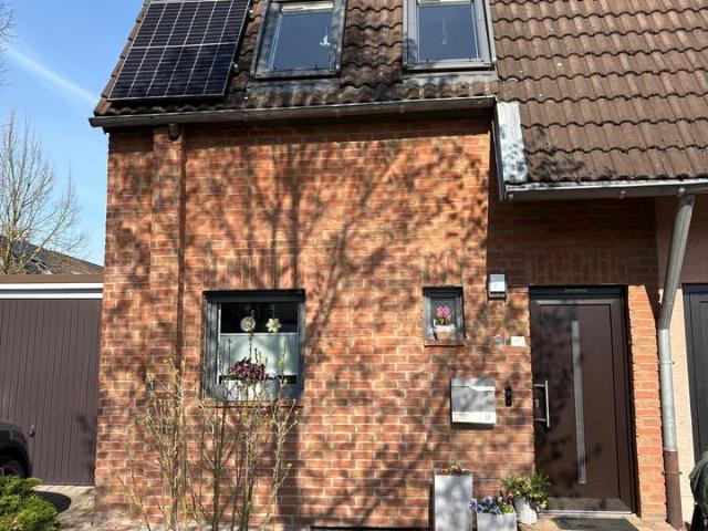 Modernisiertes Reihenendhaus in familienfreundlicher Wohnsiedlung
