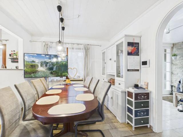 Modernisierter Bungalow Neue Wärmepumpe mit Speicher Einliegerwohnung