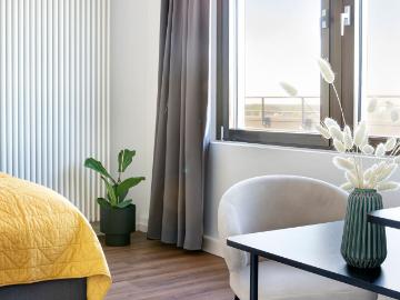 Modernly designed apartment in the city center with a great view over Bremen Bremen Amsterdam Apartments for Rent