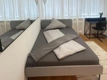 Modernly furnished 2 room apartment with balcony in Sendling with 2 bedrooms