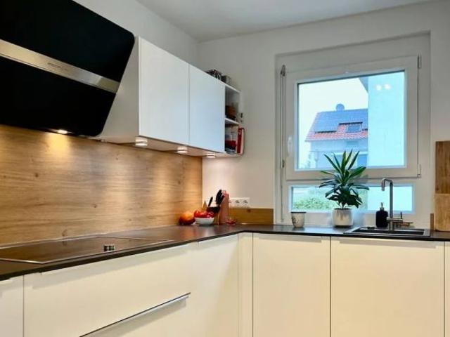 Modernly furnished corner terraced house with garden in Pliening