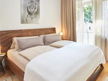 Modernly furnished apartment in a quiet, prime location – only 12 minutes from Hamburg’s Außen
